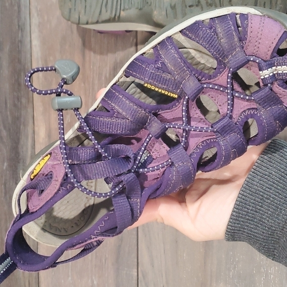 KEEN Womens Whisper waterproof Sandals hiking Outdoor shoes sz 5 - Picture 10 of 11